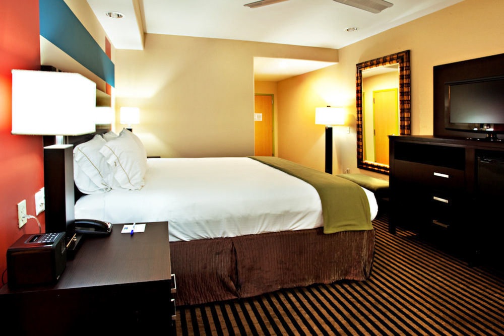 Holiday Inn Express Donaldsonville By Ihg Экстерьер фото